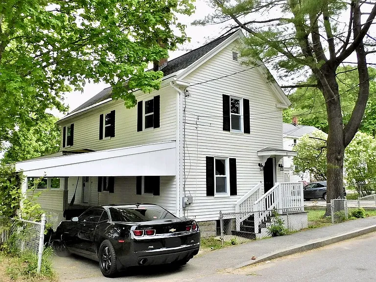 31 Wesley St — Photo 3