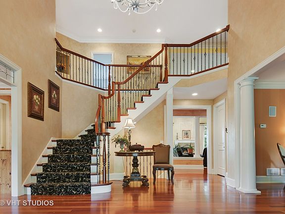 3rd image of 20977 W Lakeview Pkwy