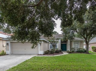 17131 Falconridge Rd, Lithia, FL 33547