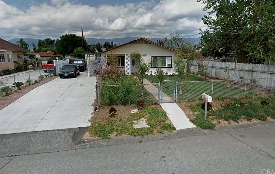1st image of 25218 E 4th St