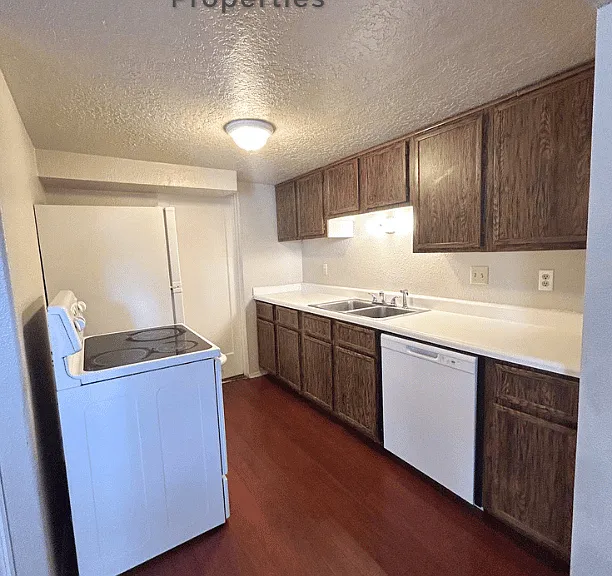 735 N Grant Ave #2 — Photo 3