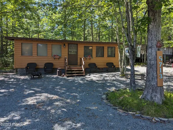 5713 Tribes Dr, Shohola, PA 18458