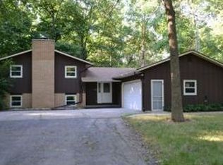 W7776 Chelen Rdg, Van Dyne, WI 54979