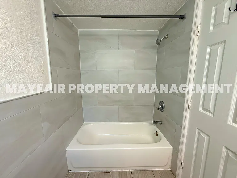 240 SW 8th St #2 — Photo 10