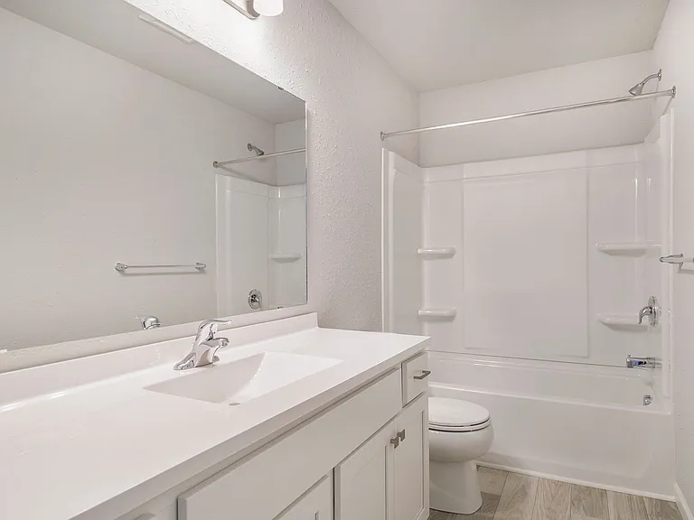 1257 Baker St — Photo 12