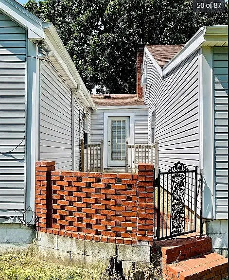 2419 S Greenwood Ave — Photo 14