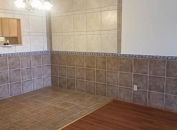 3rd image of 8220 Vincetta Dr Unit 35