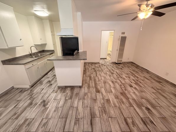 4635 N Bellflower Blvd #2