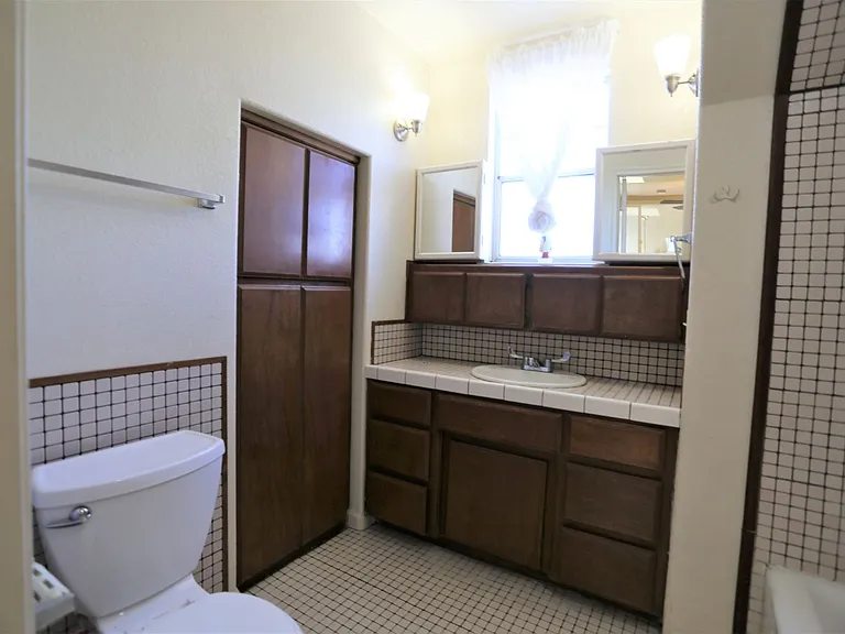 1613 Fig Ave #A — Photo 19