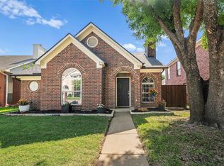 542 Raintree Cir, Coppell, TX 75019