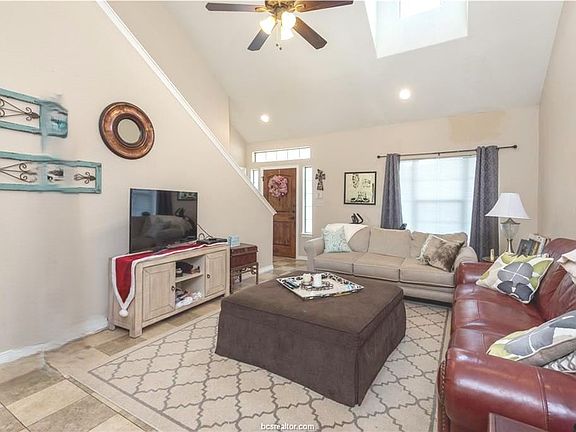 3rd image of 1708 Boardwalk Ct