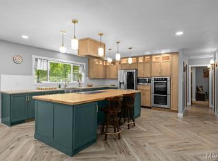 103 Alpine Ln, Caseyville, IL 62232
