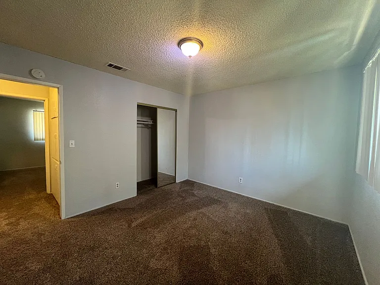 229 S Buena Vista St — Photo 14