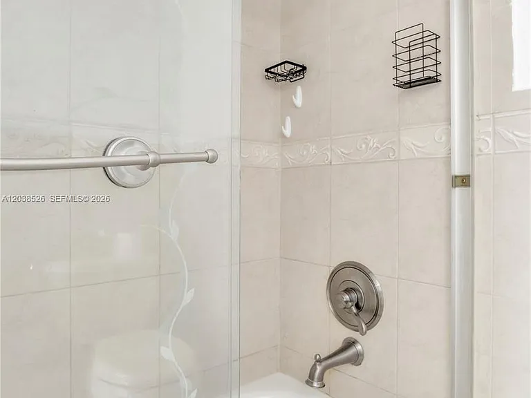 2075 SW 122nd Ave #304 — Photo 6
