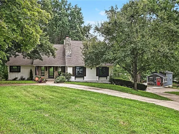 4811 Lees Summit Rd, Kansas City, MO 64136
