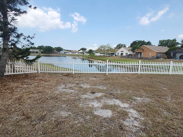 12507 Midpointe Dr — Photo 21