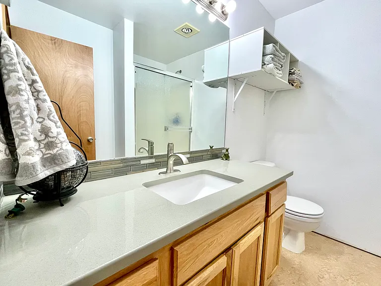 145 N Tamarack St — Photo 16