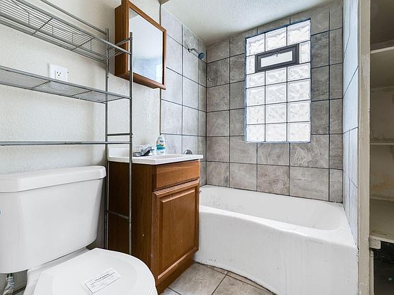 4th image of 747 South 23rd STREET