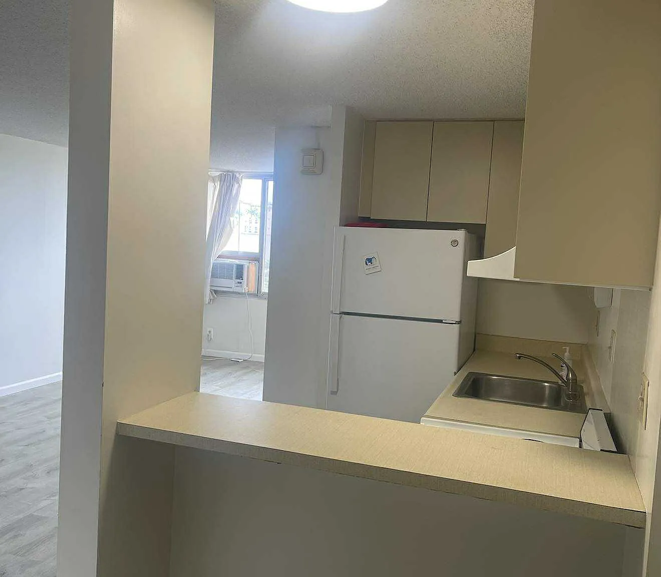 Studio, 360 sqft, $1,575 — Photo 2