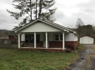 590 W Deep Creek Rd, Bryson City, NC 28713