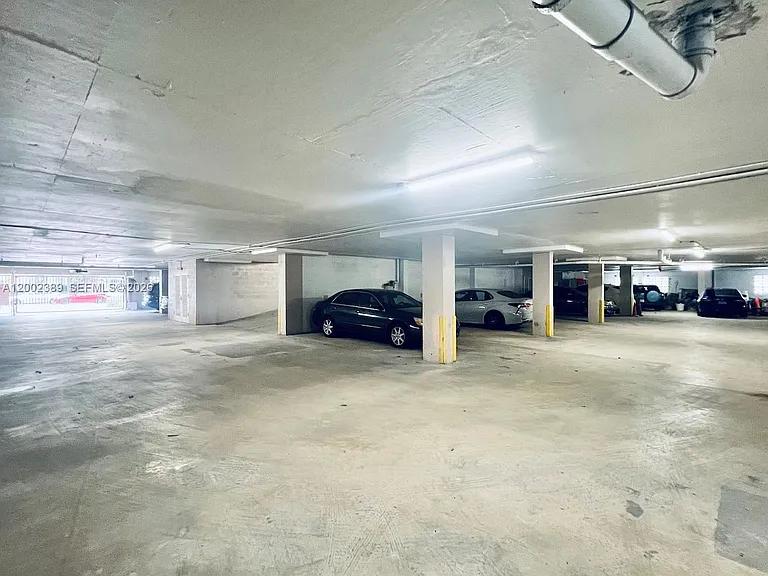1750 James Ave #5D — Photo 30