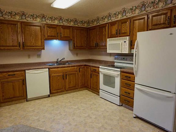 3rd image of 250 4th St NE