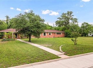 1016 Francis Dr, College Station, TX 77840