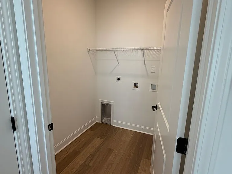 8760 James Creek Dr — Photo 12