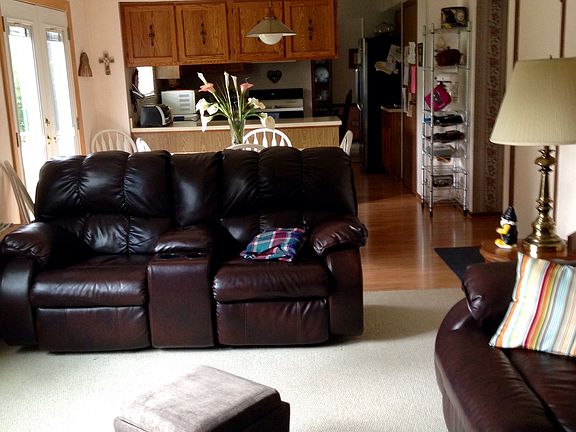 2nd image of 207 Brookhill Dr