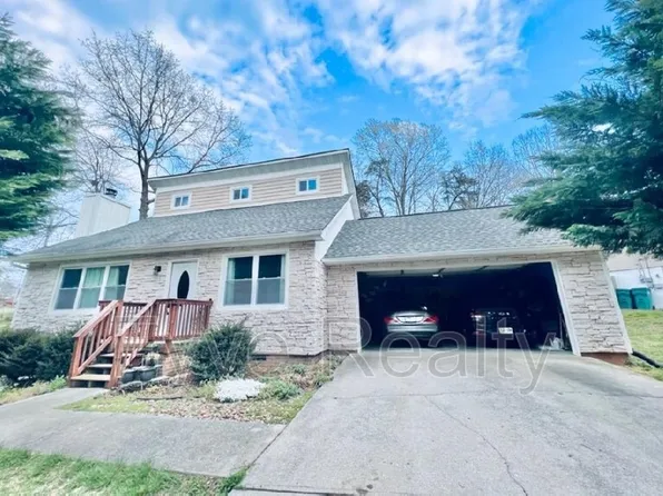 1626 Woodpointe Dr, Knoxville, TN 37931