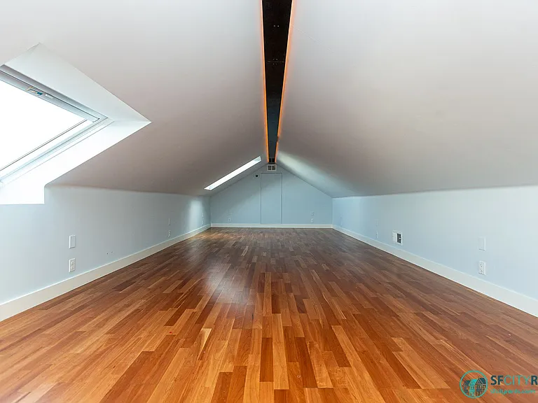 339 Texas St — Photo 40