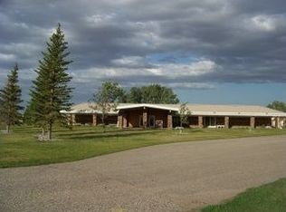 5900 N Broadway, Minot, ND 58703