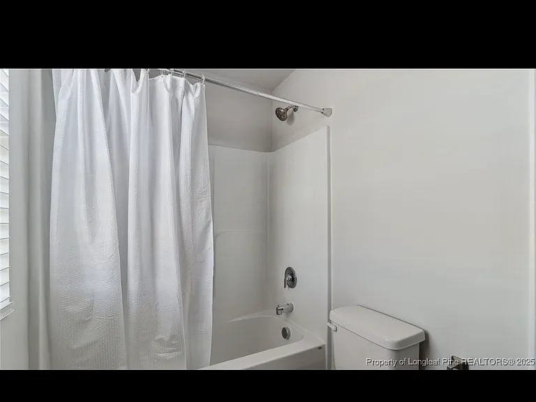 6033 Lowgrass Rd — Photo 10