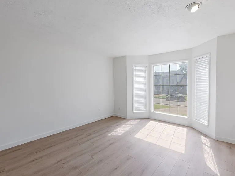 5721 Brentwood Meadows Cir — Photo 6