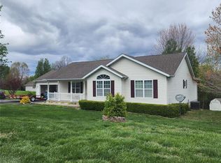 1020 Applewood Ln, Anna, IL 62906