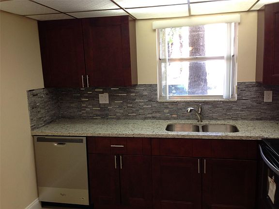 3rd image of 9351 Fontainebleau Blvd APT B414