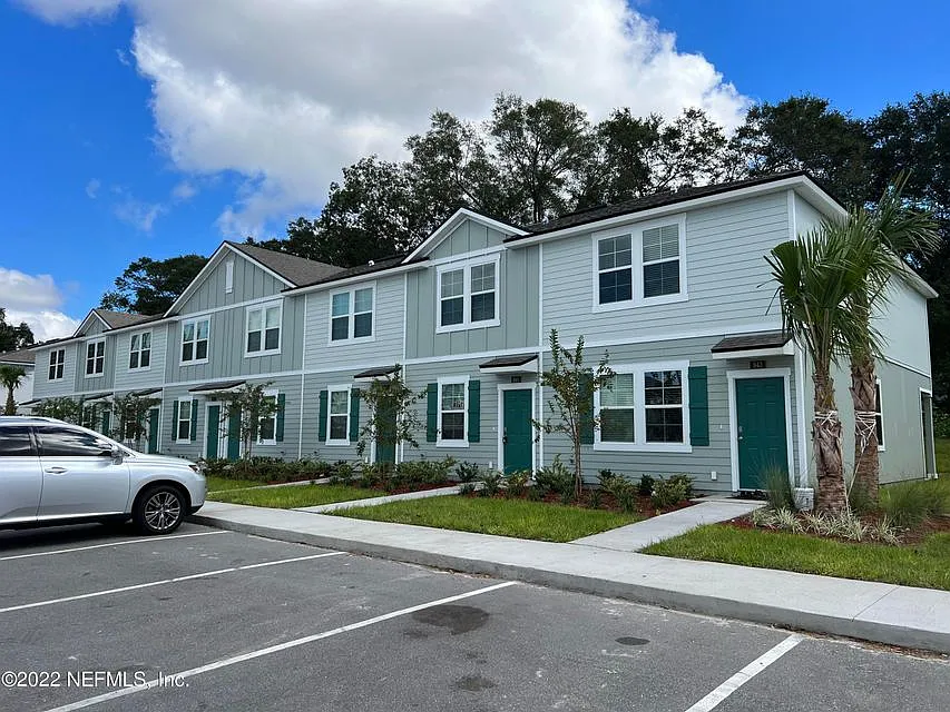2 bed, 2.5 bath, 1109 sqft, $1,500 — Photo 2