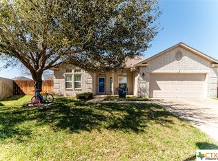 105 Heritage Oak Ct, Victoria, TX 77901