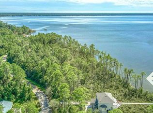 3569 Mai Kai Dr, Pensacola, FL 32526