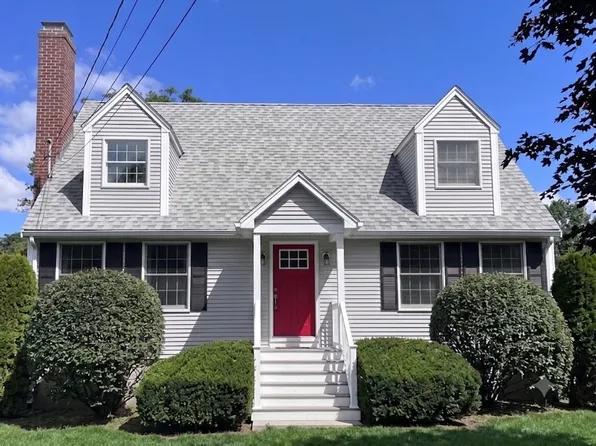 19 Abbott St, Merrimac, MA 01860