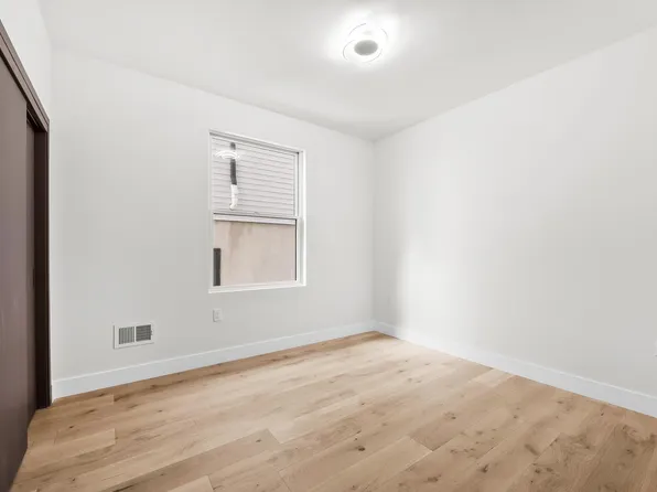 99 Thorne Street image 11 of 27