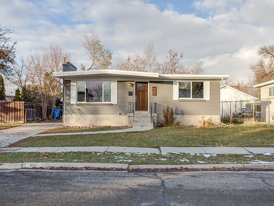 1st image of 861 E Angelina Ave