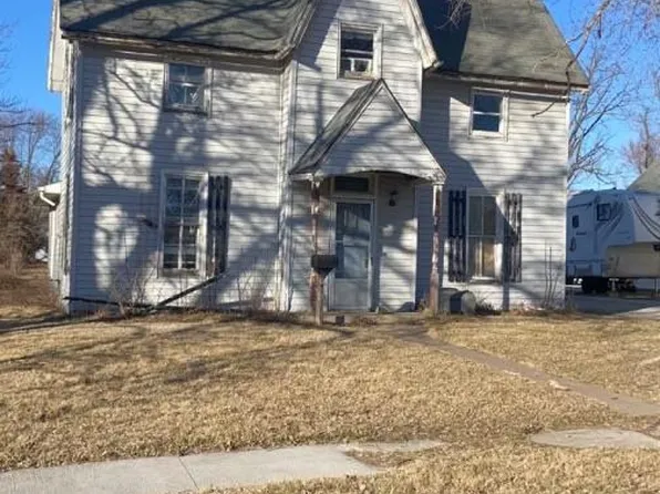 715 W Main St, Bowling Green, MO 63334