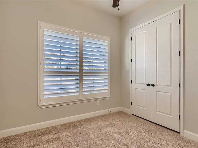 208 Maxwell Way — Photo 17