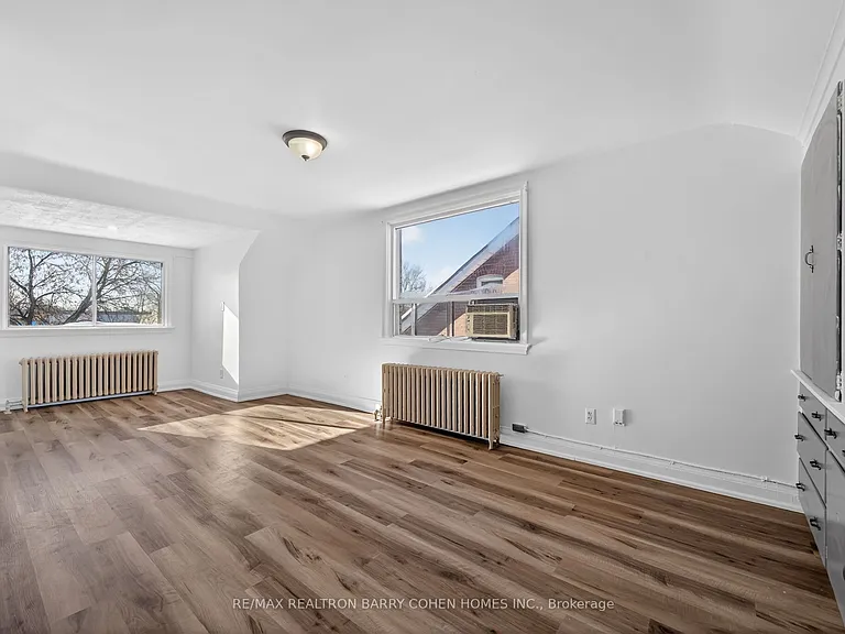 17 Southbourne Ave #UPPER — Photo 10