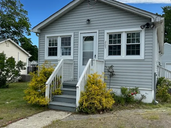 205 W Birch Ave, Villas, NJ 08251