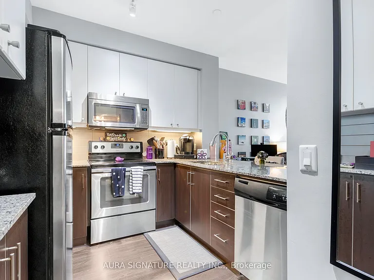 8 Fieldway Rd #612 — Photo 12