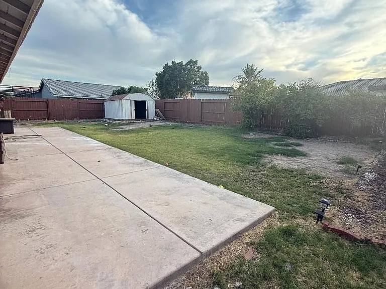 701 E Rivera Ave — Photo 17