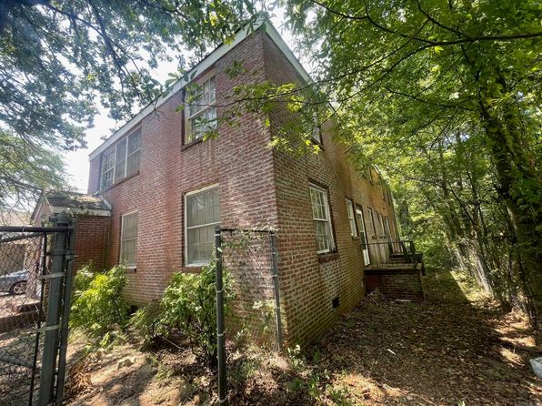 little-rock-arkansas-442457361 picture