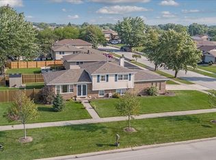 7946 167th St, Tinley Park, IL 60477